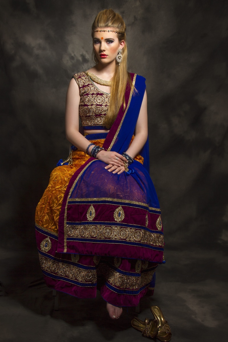 one woman only, jewelry, precious, looking at camera, females, adult, people, eastern, bride, diamond, costume, Beauty, earrings, Asian, gorgeous, person