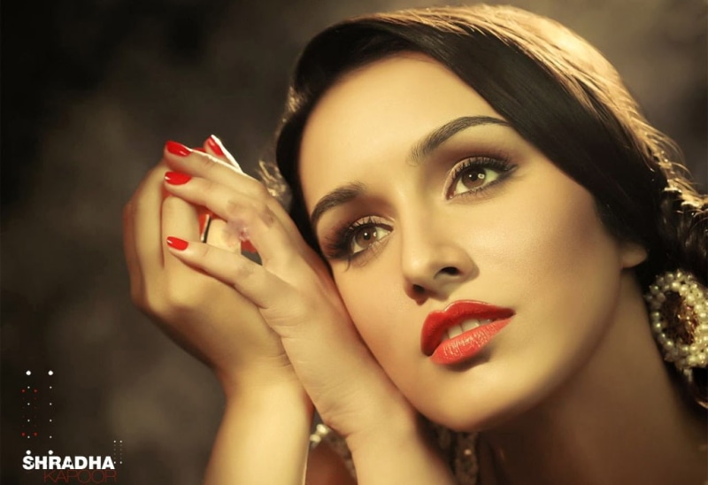 kapoor, one person, headshot, close-up, beauty, human body part, looking at camera, new, portrait, hairstyle, fashion, lipstick, young women, body part