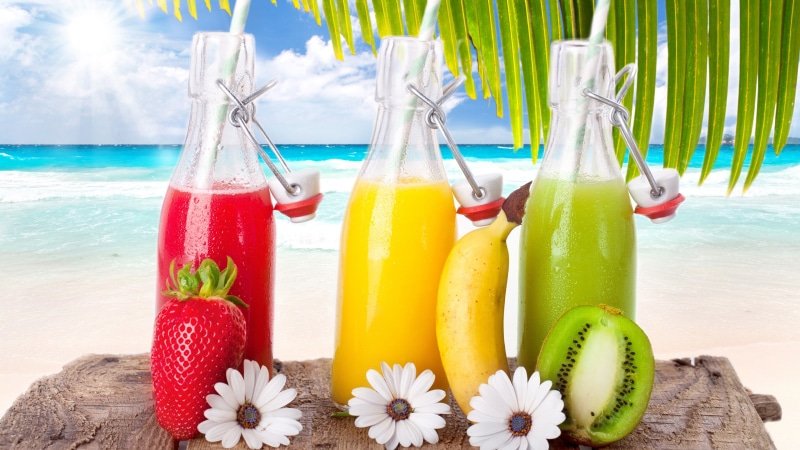 Sun, Strawberry, Sea, Tropical, Cocktails, Banana, Beach, 4K, Fruit, Drinks, Kiwi