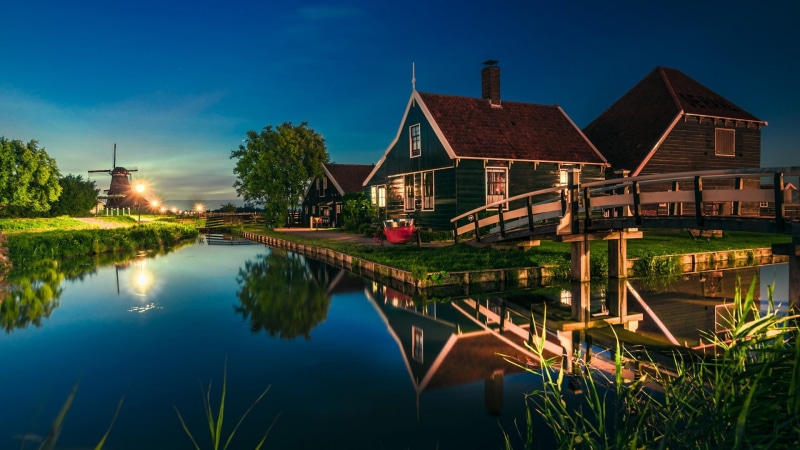 nature, Zaanse Schans, sky, water, Netherlands, black, trees, waterfront, brown, lantern, lake, illuminated, 1080P, no people, Europe, blue, residential district