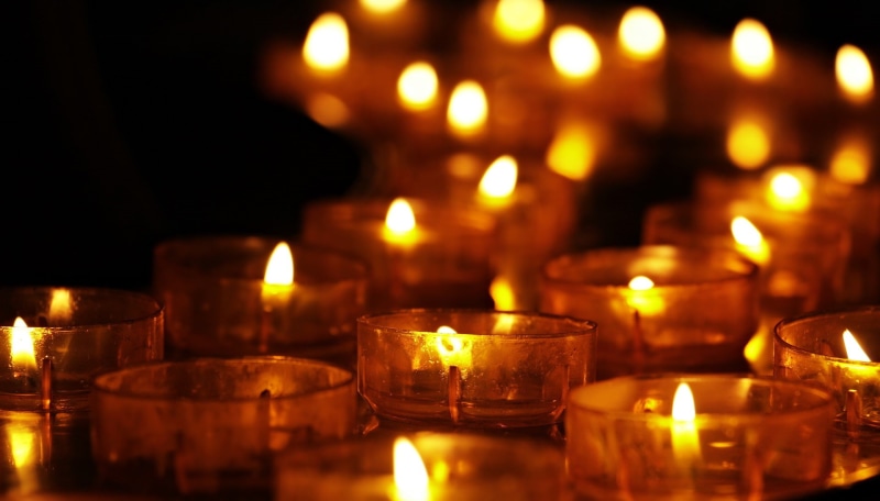 candlelight, shining, candles, candle, lights, christianity, 1080P, religion, contemplative, faith, tea, church, sacrificial, mood, sac, atmosphere, commemorate