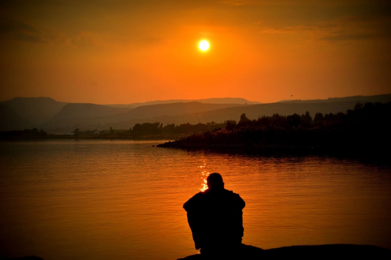 resort, depression, lake, sun, beauty in nature, sad, one person, adventure, 4K, sunrise, scenics - nature, contemplate, tranquil scene, silhouette, rear view