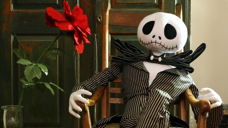 the nightmare before christmas, movies, sitting, chair, red flowers, flowers, nightmare, christmas, red, 1080P