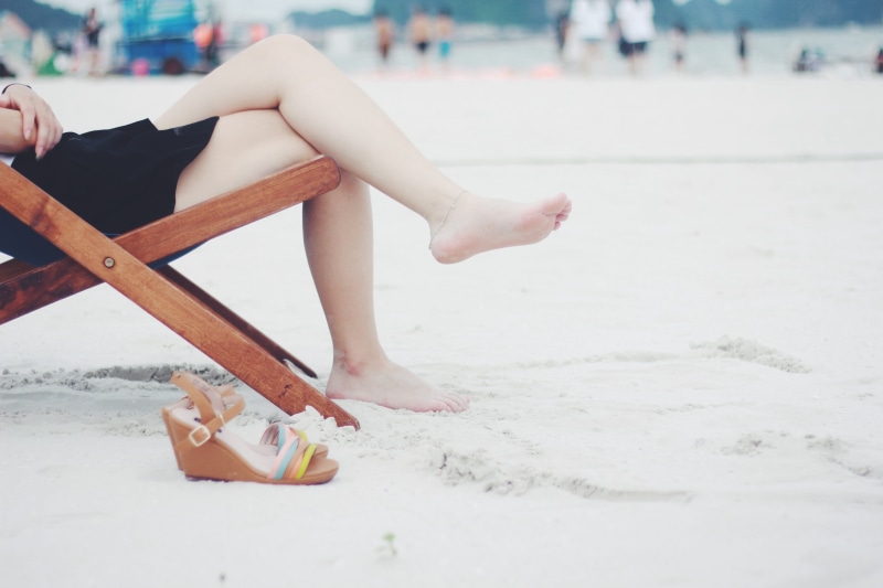 5K, lifestyles, seats, feet, beach, sitting, outdoors, daytime, relax, seashore, summer, human body part, relaxing, women, folding, human leg, deck, side view