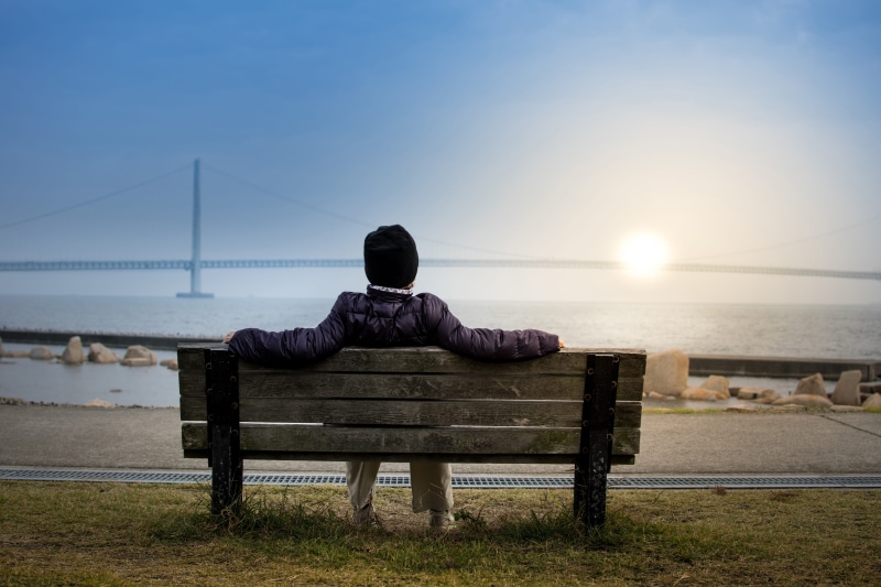 near, beauty in nature, nature, facing, copy Space, men, one Person, loneliness, sitting, tranquil Scene, 5K, brown, one man only, male, beach, relaxation