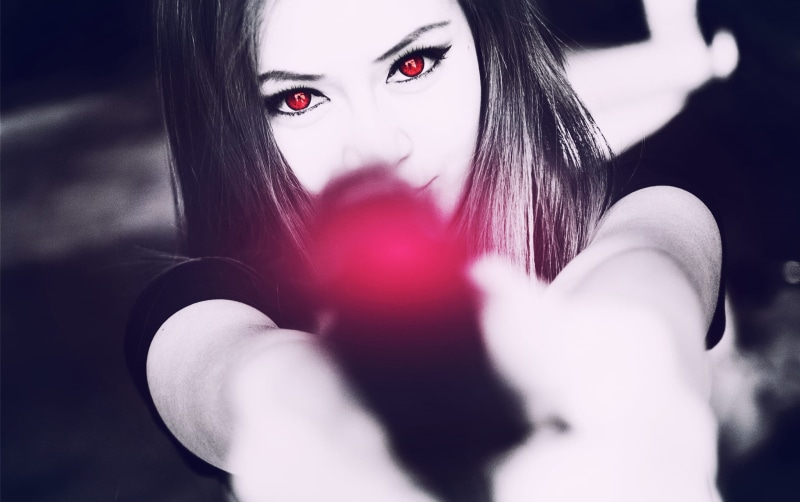 hairstyle, body part, violence, close-up, blur, headshot, holding, hold, model, person, human body part, photography, one person, women, portrait, selective color