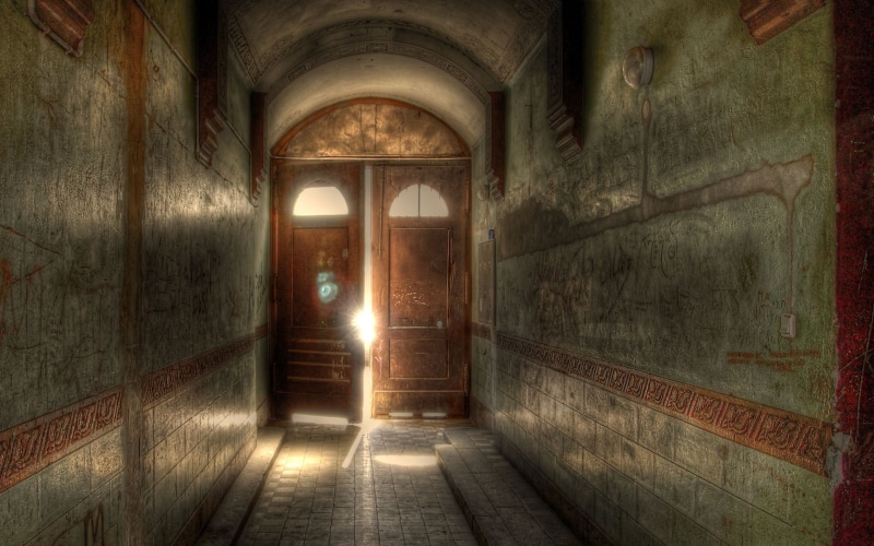 absence, display, door, arcade, built structure, glass, no people, wall - building feature, the way forward, flooring, 1080P, direction, HDR, abandoned