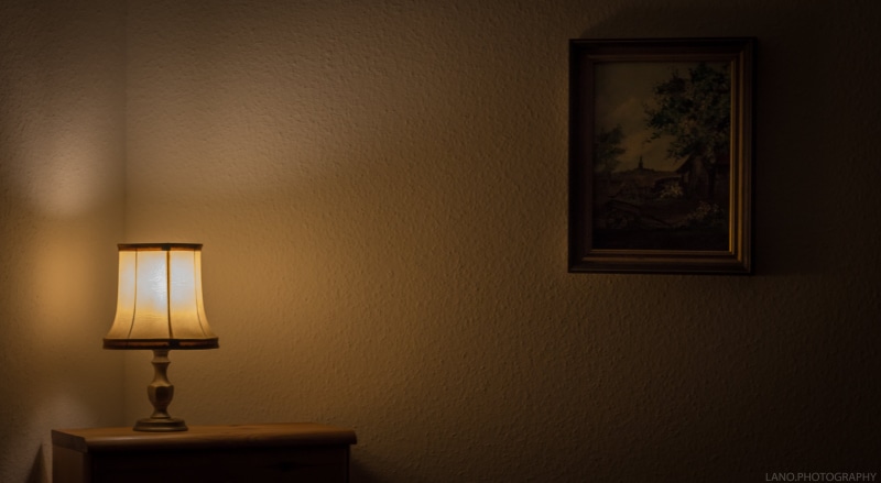 wall, simple, 4K, dark, painting, architecture, art, side table, minimalist, lamp, vintage, empty, table, wall - building feature, electricity, light