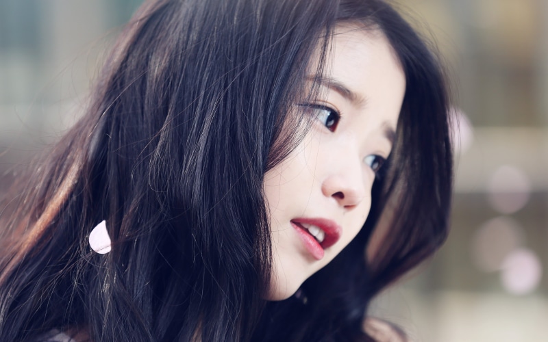 black hair, body part, long hair, looking away, human body part, focus on foreground, women, young adult, beauty, hair, one person, looking, girl, iu, young women