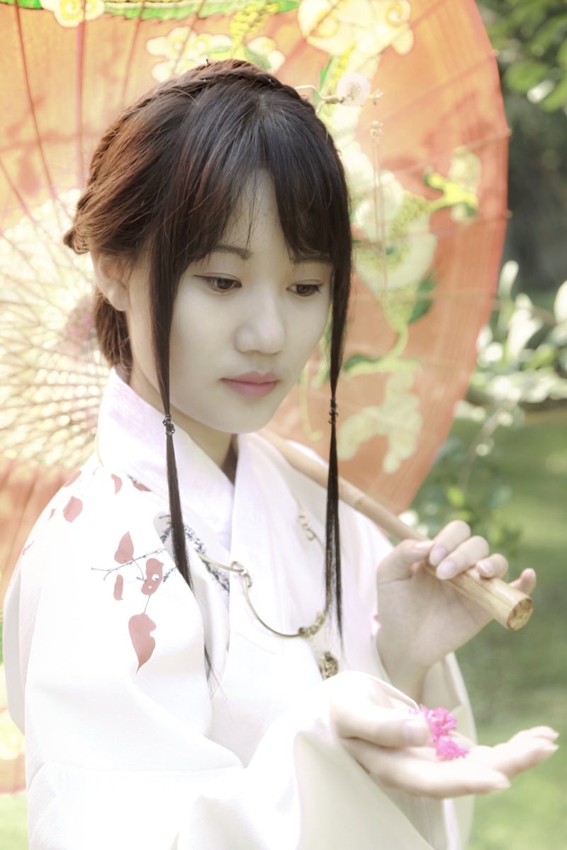 females, japan, one Person, girls, 5K, clothing, waist up, flowering plant, yukata, front view, plant, real people, innocence, leisure activity, tone exercises