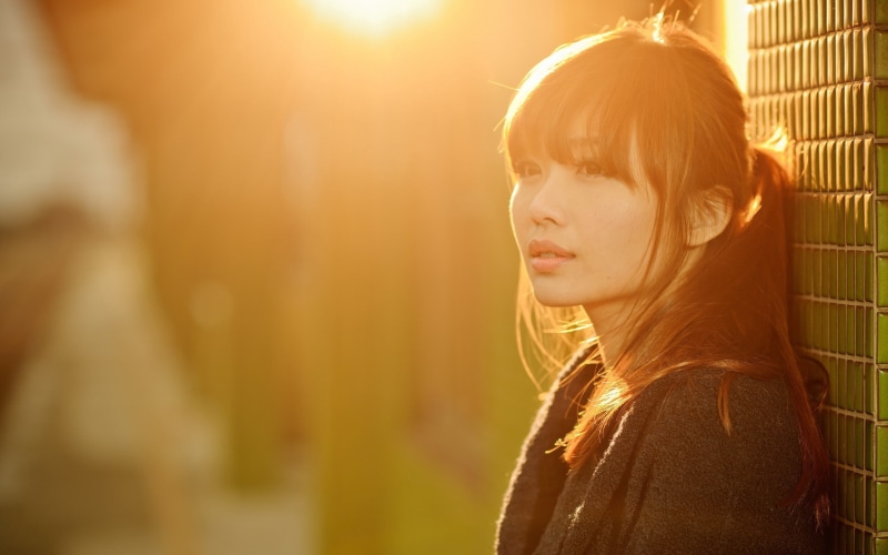 girl, japanese Ethnicity, casual Clothing, sunset, look, brown hair, beauty, looking, sun, sunlight, profile view, looking away, beautiful, young Women