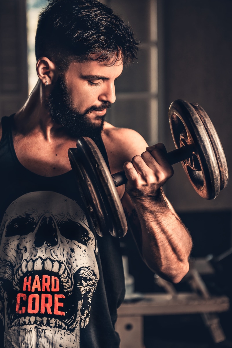 facial expression, muscular, lifting, muscles, real people, male, waist up, 5K, man, fine-looking, young adult, indoors, fit, fitness, sport, brawny, weightlifting
