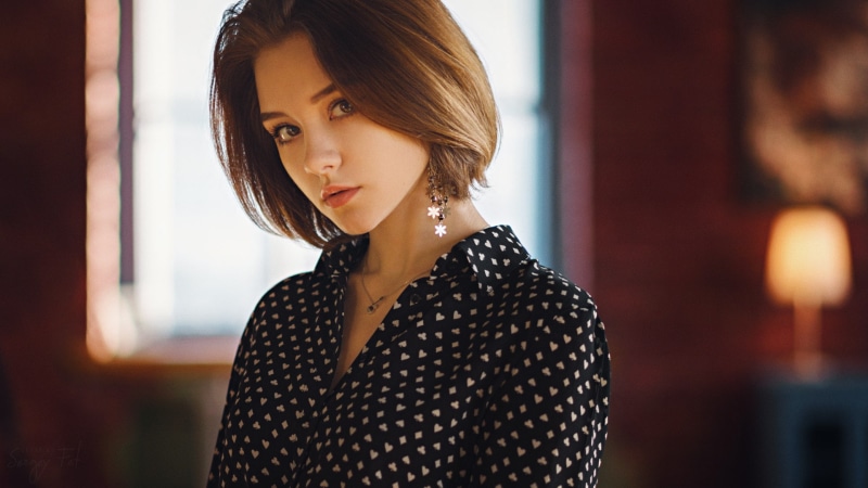 polka dot, beautiful woman, grace, chloe, headshot, one person, depth of field, Nastya Gorbachyova, beauty, adult, business person, brown hair, looking