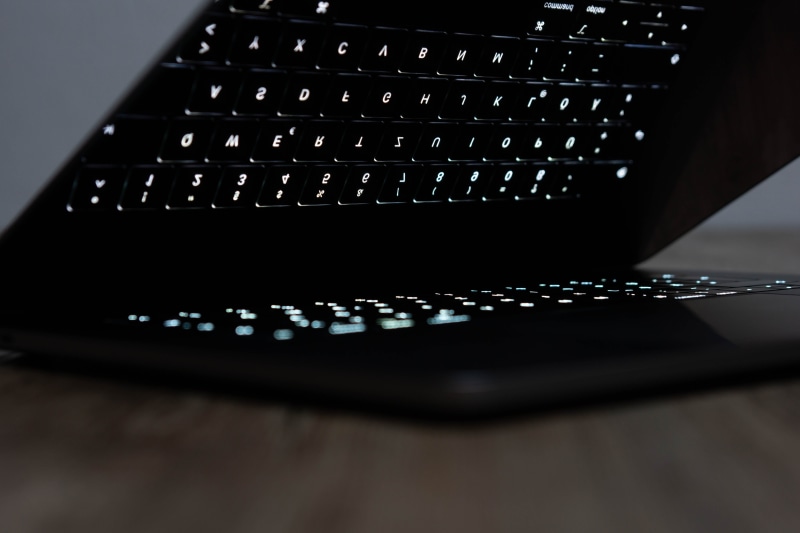 connection, pro, computer equipment, technology, mac, color, computer keyboard, mouse, music, selective focus, indoors, hard disk, wireless technology