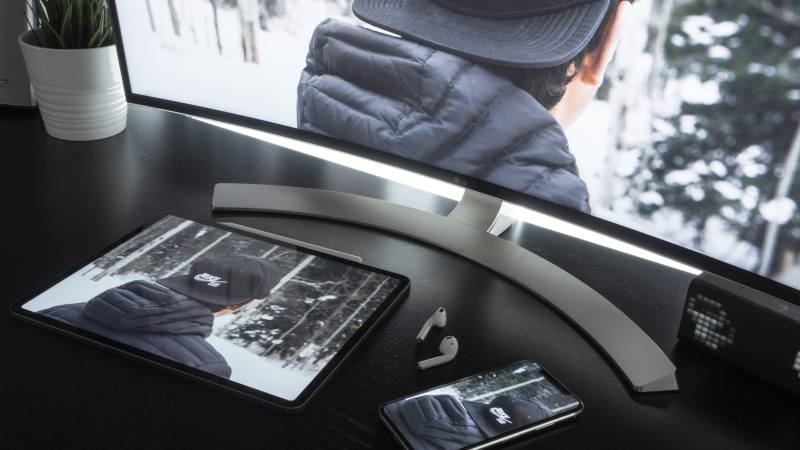 holding, code, imac, finance, clothing, minimalistic, indoors, pro, setup, human body part, paper currency, suitcase, nelson, currency, mac, adult, programmer