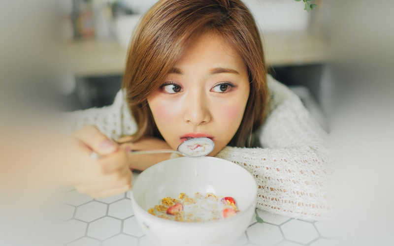 tzuyu, twice, food and drink, looking at camera, girl, domestic life, portrait, real people, front view, food, females, childhood, lifestyles, headshot