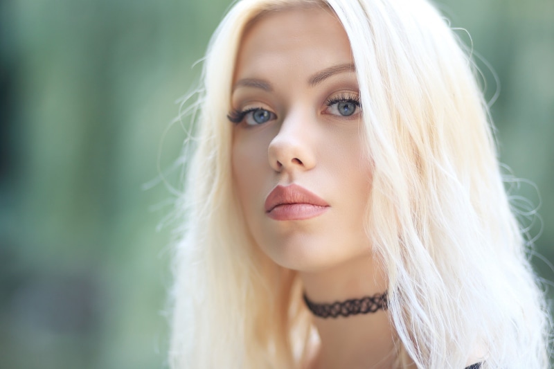 fashion, close-up, portrait, human face, hairstyle, beautiful people, adult, blond hair, choker, human body part, young adult, young women, hair, beauty
