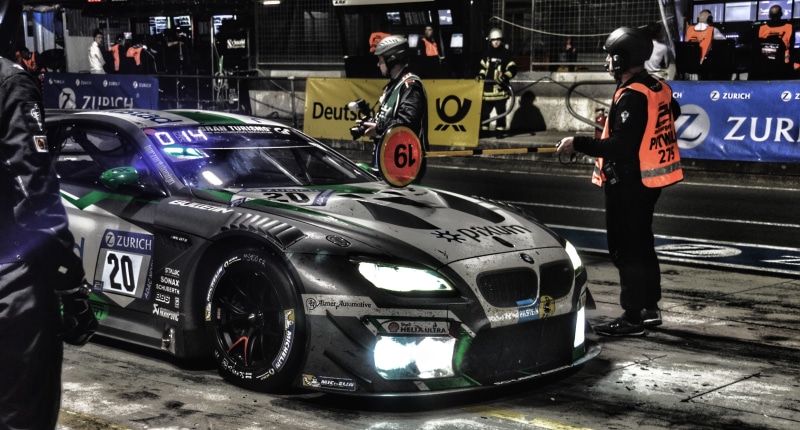 text, pit stop, motor vehicle, men, nürburgring, bmw m6 gt3, safety, bmw, standing, people, schubert motorsport, communication, incidental people, law