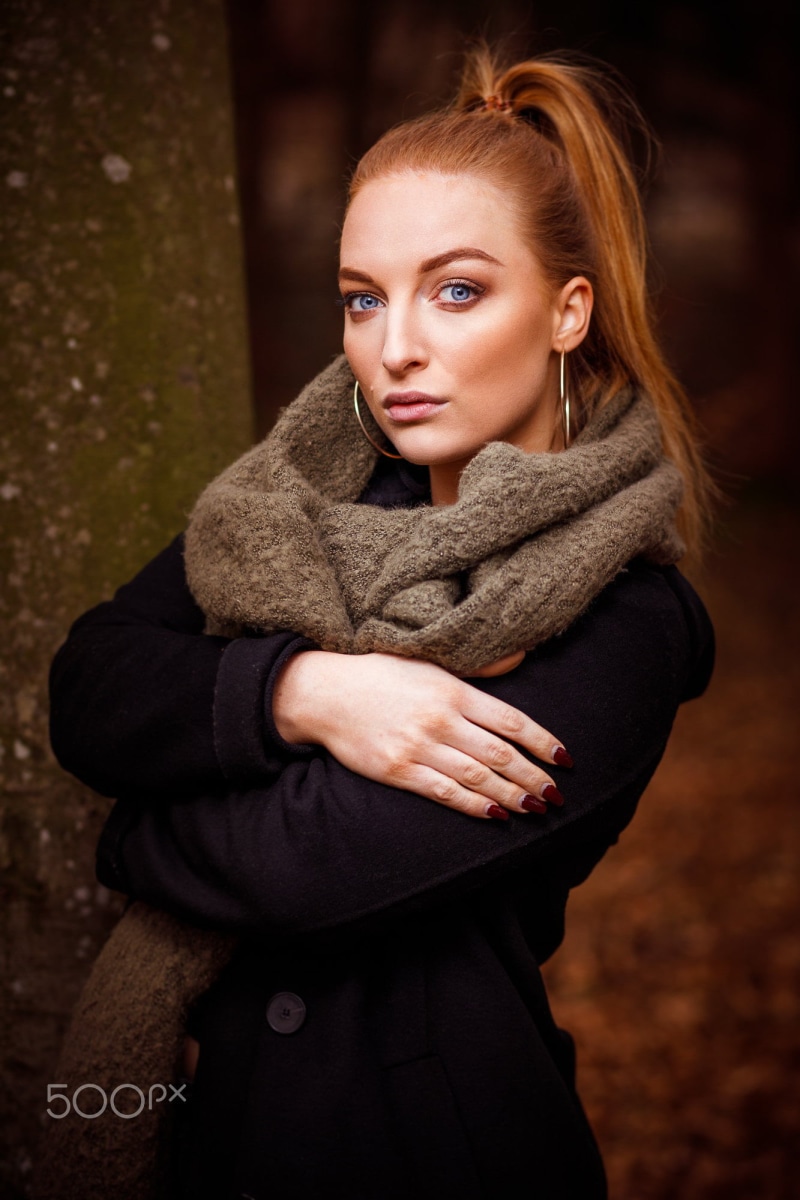 500px, ponytail, adult, elegance, hairstyle, warm clothing, young adult, coats, winter, one person, females, looking at camera, beautiful woman, hair, model