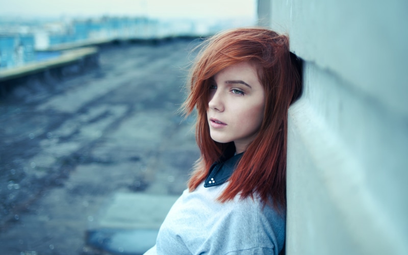 brown hair, adult, headshot, hairstyle, one person, young women, bangs, dyed red hair, beautiful woman, standing, hair in face, 2K, women, looking at camera
