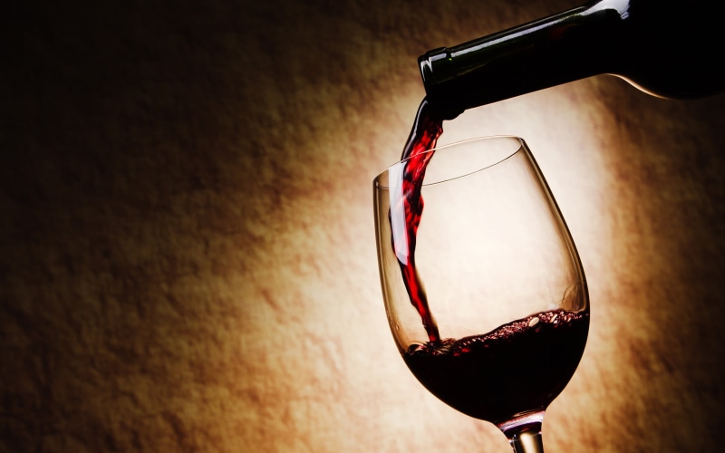 no people, glass - material, illuminated, 2K, food and drink, light, close-up, pouring, alcohol, red wine, wineglass, household equipment, copy space