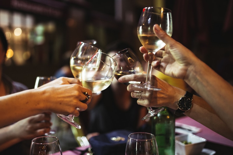 fun, drink, alcohol, women, restaurant, holding, drinking, men, celebration, party, happy, bar - Drink Establishment, people, celebratory toast, party - Social Event