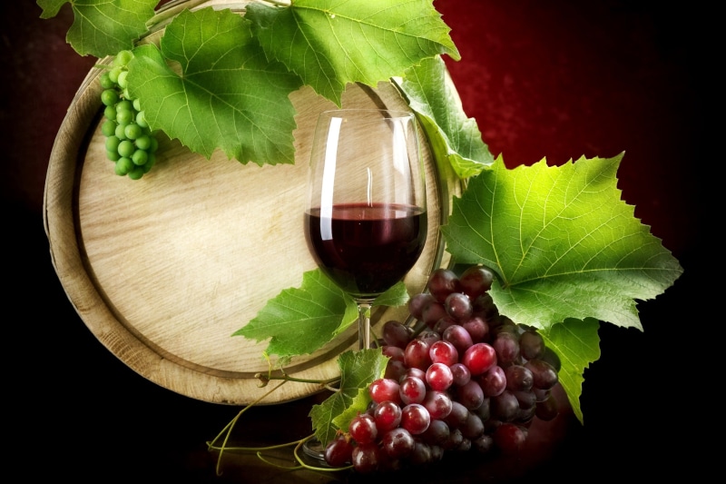 refreshment, wine, red wine, fruit, food, green color, still life, alcohol, leaf, drink, grape, grapes, wineglass, no people, glass, indoors, food and drink