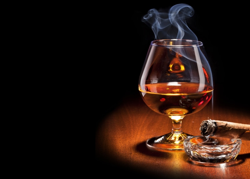 cognac Region, luxury, food and drink, rum, glass - Material, whiskey, smoke - Physical Structure, drinking Glass, footed, table, copy space, fire - Natural Phenomenon