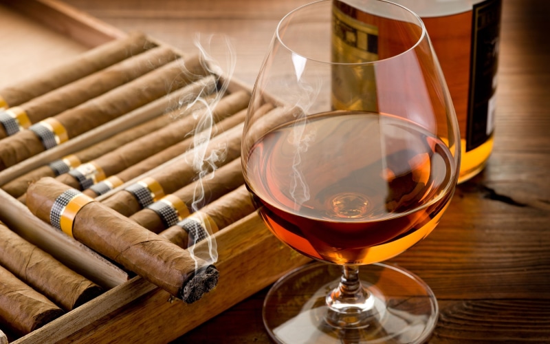 container, rose wine, corkscrew, 2K, food and drink, brandy, winetasting, drinking, wood - material, refreshment, household equipment, white wine, cigars