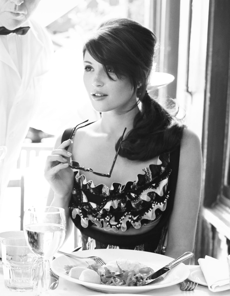 alcohol, meal, Gemma Arterton, indoors, waist up, women with glasses, women, beautiful woman, arterton, monochrome, lifestyles, sitting, gemma, table, one person