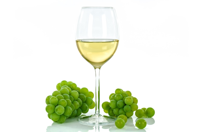 the drink, grapes, luxury, fruit, glass of wine, wineglass, grape, cup, clear, the goblet, eating, liquid, green, the adoption of, bordeaux, drinking glass