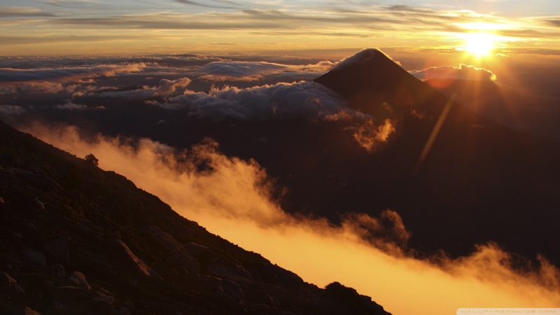 Sunrise Over Volcano, Guatemala Acatenango, 1080P