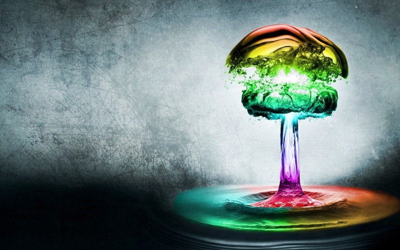 studio shot, motion, globe - man made object, mushroom clouds, arts culture and entertainment, 720P, glass, explosion, green color, water, atomic bomb