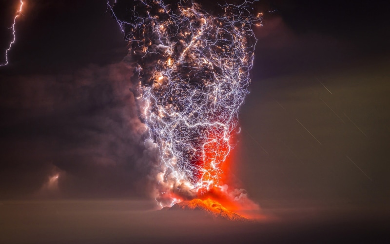 exploding, light, communication, motion, celebration, hurricane, lightning, long exposure, explosive, digital, warning sign, blurred motion, nature, no people