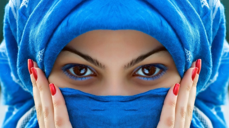 arabic Style, close-up, healthcare And Medicine, looking, headscarf, islam, religious Veil, nail, hand, blue, eyelash, fashion, caucasian Ethnicity, one Woman Only
