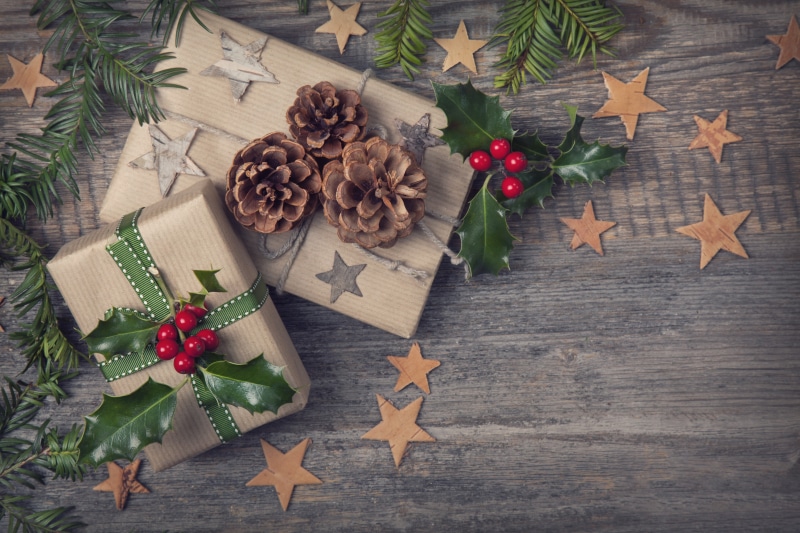 still life, shape, pine Tree, table, pine cone, ornate, decor, wood - Material, plank, gift, brown, green Color, christmas Present, spice, red, high angle view