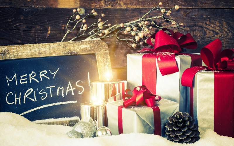 merry, winter, happy, christmas, gift, box, Holiday, Merry Christmas, 2K, new, year, white, red, gifts, candle, snow, Happy New Year