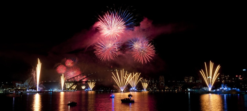 night, illuminated, architecture, celebration, exploding, city, arts culture and entertainment, firework, building exterior, outdoors, fireworks, 2K, no people