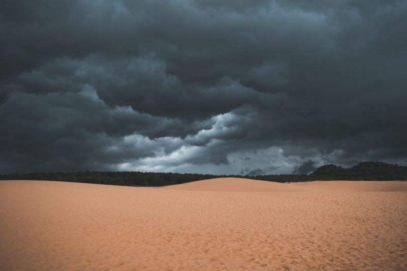 arid climate, cloud, land, cloud - sky, climate, scenics - nature, extreme weather, meteorology, ominous, cloudscape, photo, dark, environment, thunderstorm