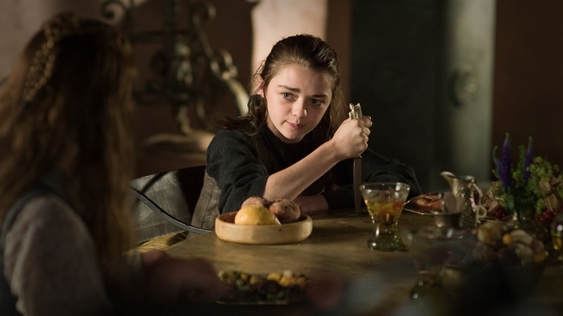 hairstyle, stark, food, refreshment, meal, holding, table, brown hair, long hair, selective focus, eating, 1080P, sitting, arya, women, Game of Thrones