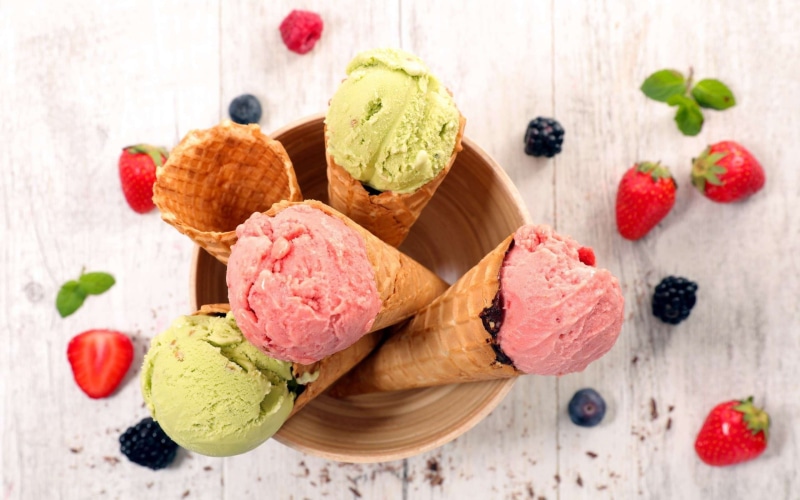 strawberries, dessert, temptation, berries, no people, dairy product, healthy eating, frozen food, strawberry ice cream, food, choice, mint leaf - culinary