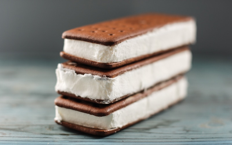 table, food, indulgence, close-up, snack, ice cream, food and drink, no people, sweet, indoors, focus on foreground, brown, 2K, temptation, dessert, wood - material