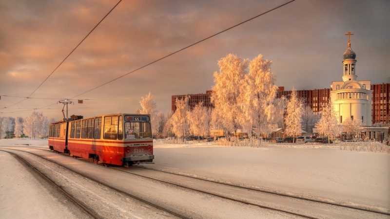 sky, public transportation, railroad car, winter, 1080P, snow, tram, evening, train - vehicle, rail transportation, cable car, Russia, on the move, church