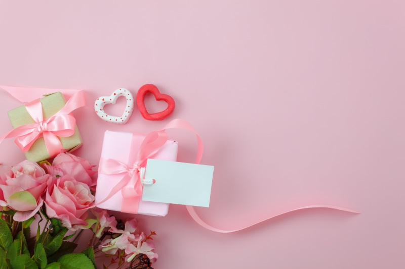 love, valentines day, 4K, gift, bouquet, romantic, pink, background, heart, hearts, roses