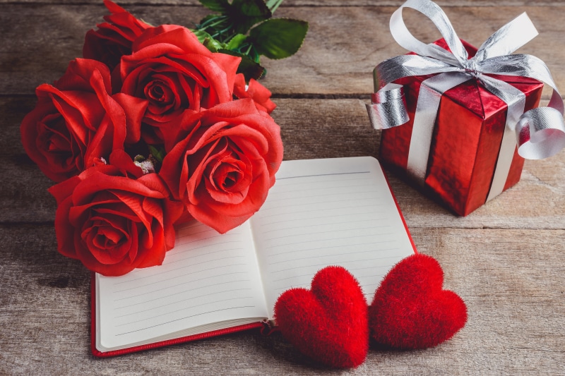 flowers, heart, gift, red, 5K, love, gift box, valentines day, hearts, romantic, roses
