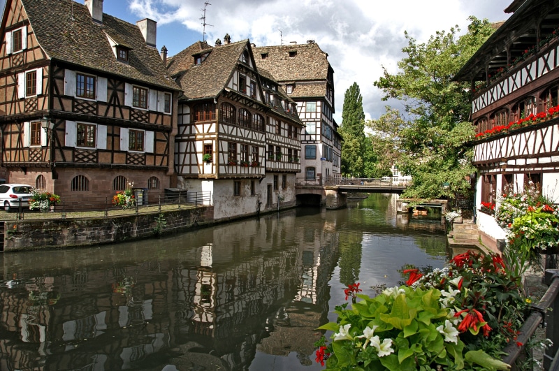 waterfront, strasbourg, building exterior, water reflection, village, building, famous Place, water channel, bridge - man made structure, cultures, nature
