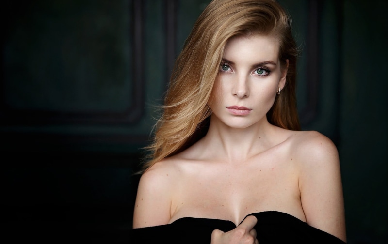 Irina Popova, young adult, blond hair, beauty, green eyes, looking at camera, 720P, portrait, strapless, contemplation, women, beautiful people, adult