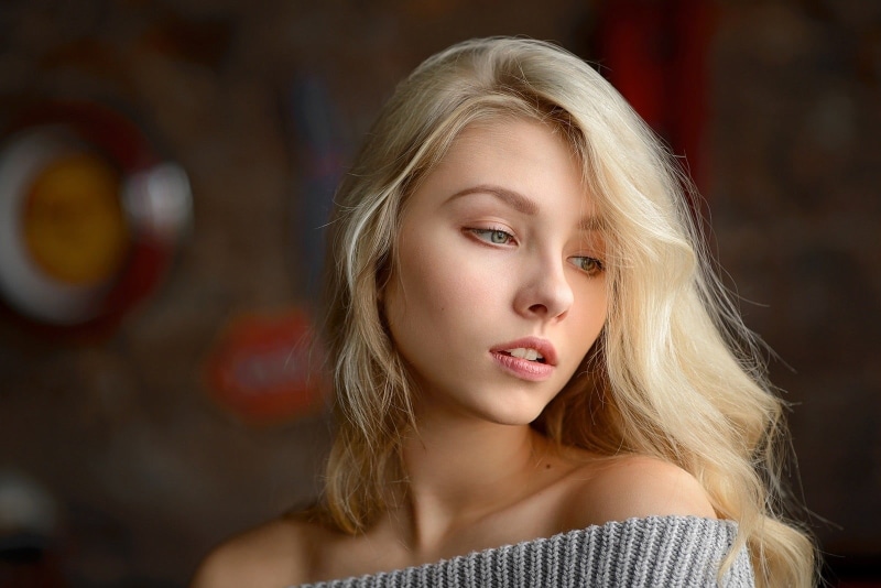 lifestyles, blonde, blond hair, women, close-up, human face, portrait, model, headshot, young adult, contemplation, long hair, face, one person, front view