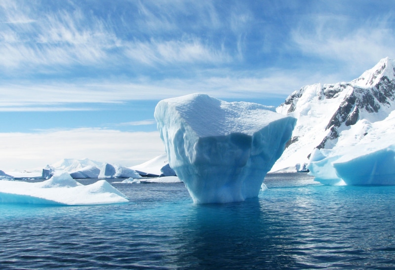 water, scenery, outdoors, ice, environment, antarctic Ocean, iceland, cold - Temperature, polar, snow, no people, lagoon, 2K, floating on water, glacier