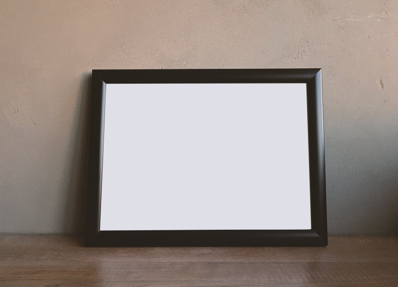 2K, copy space, brown, indoors, man made object, border, photo, white, floor, backgrounds, leaning, screen, museum, liquid-crystal display, blank, black